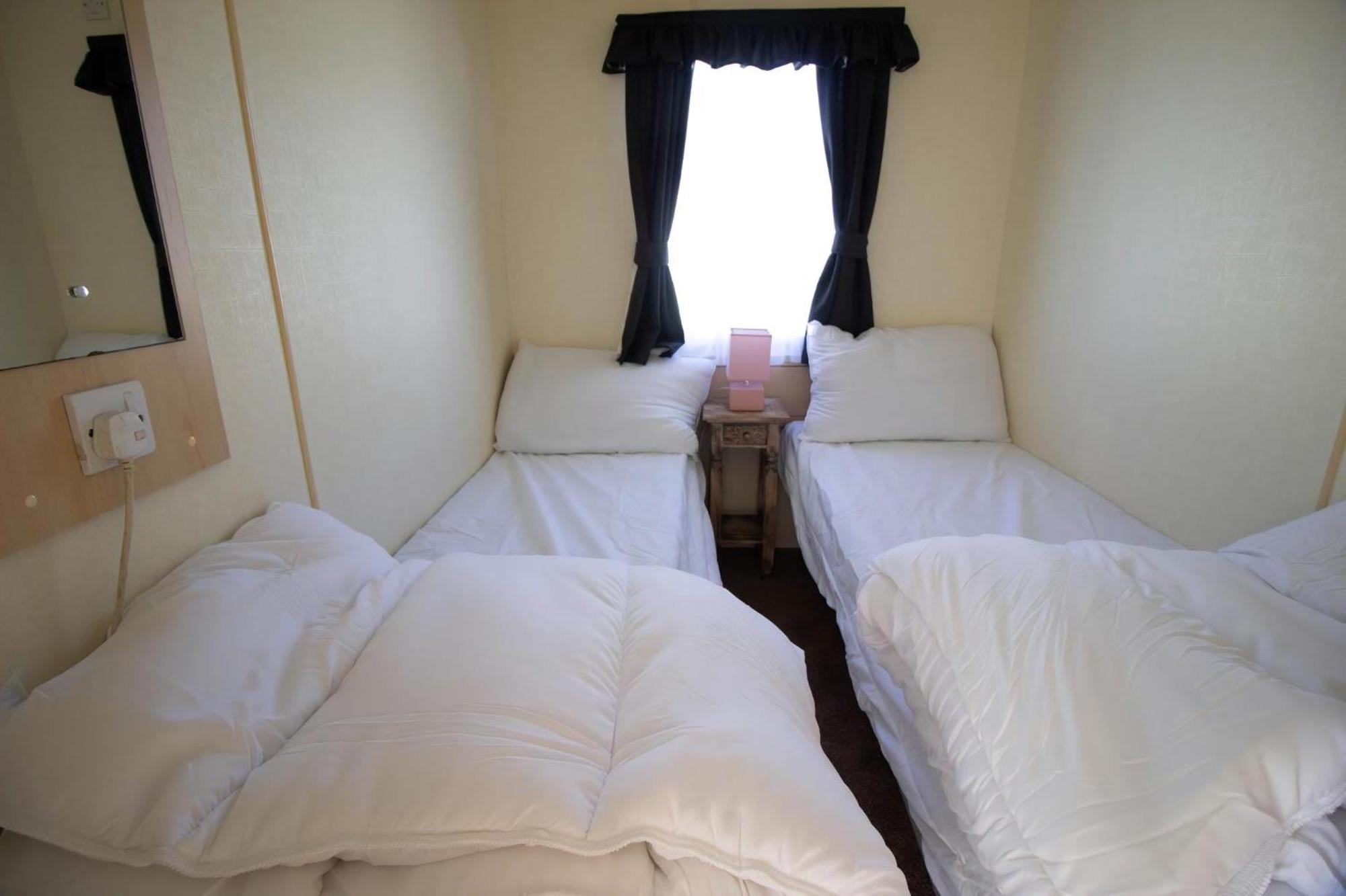 Great 8 Berth Caravan For Hire In Skegness Ref 33069F Extérieur photo