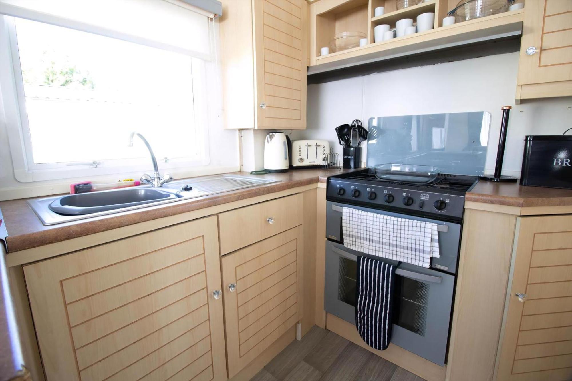Great 8 Berth Caravan For Hire In Skegness Ref 33069F Extérieur photo